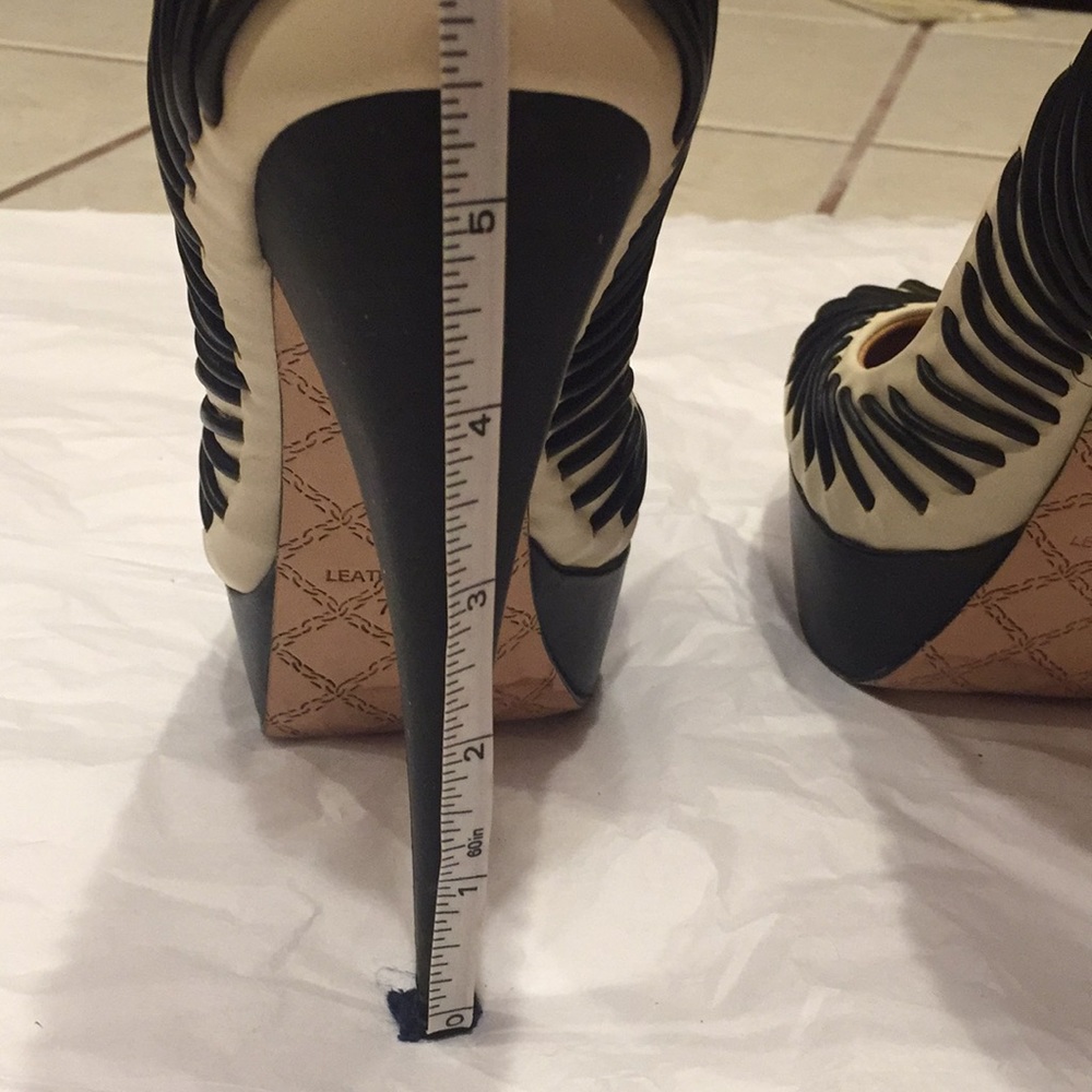 L.A.M.B heels - Picture 4 of 5